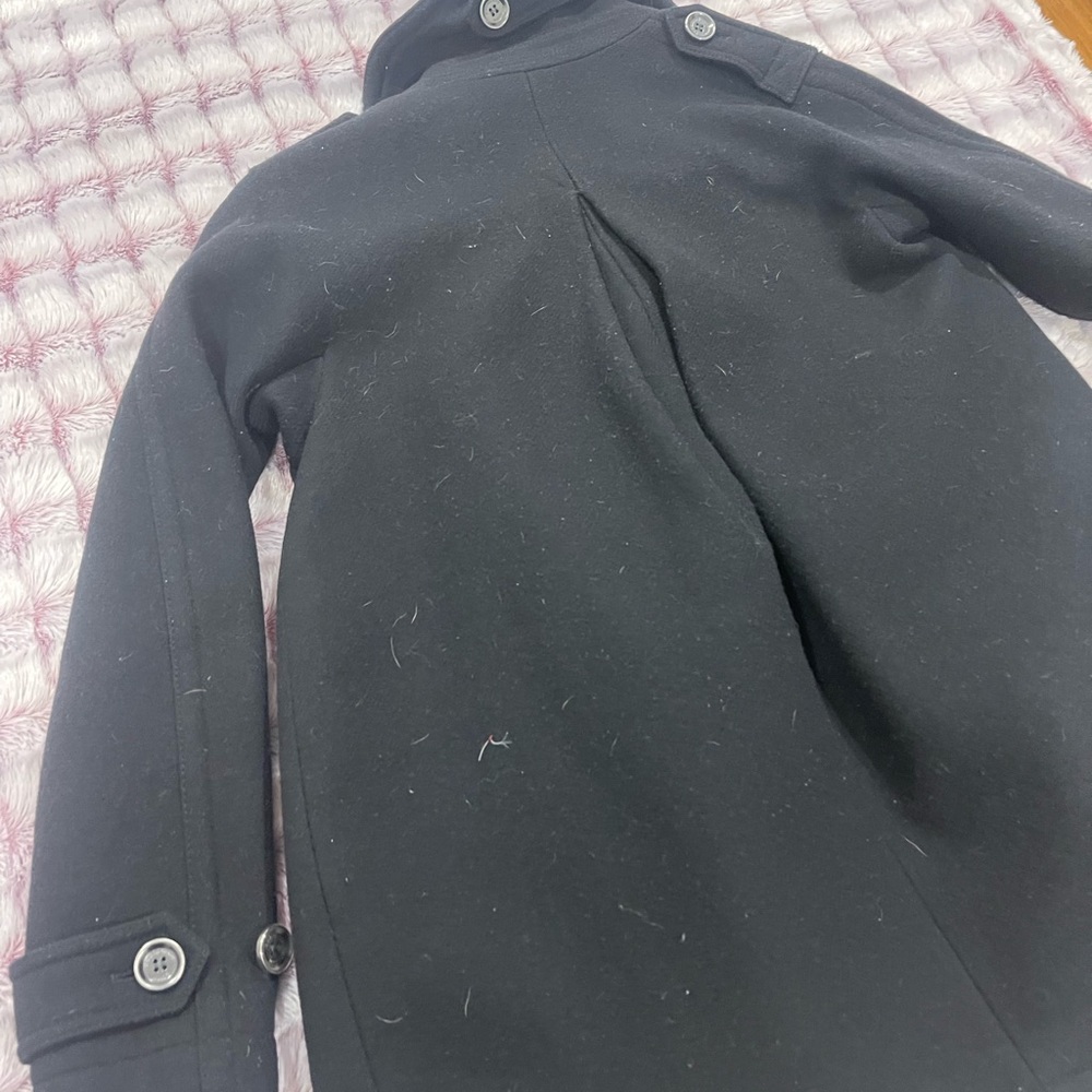 Like new Burberry Wool Jacket It’s navy blue. Haven’t used it in a while. - Picture 8 of 8